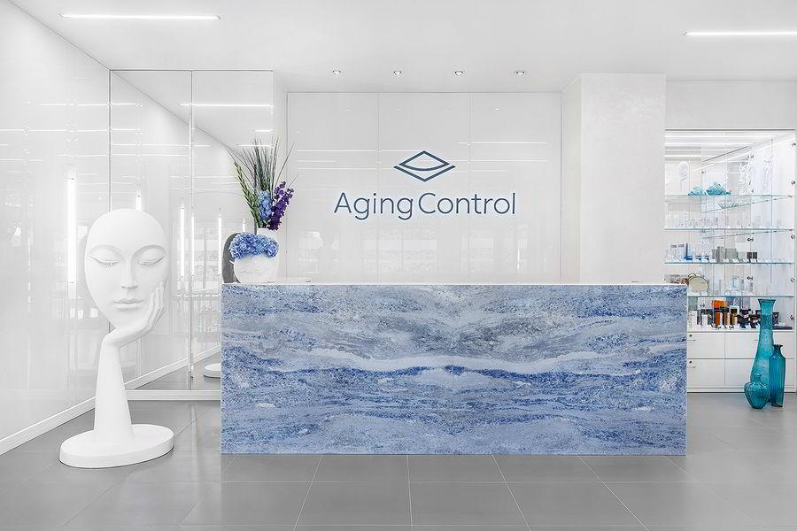 Клиника эстетическои%U0306 медицины Aging Control ресепшн1.jpg