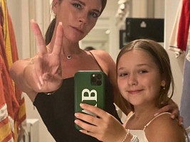 «Будет новой Кайли»: Виктория Бекхэм хочет сделать для дочери Харпер линию молодежной косметики