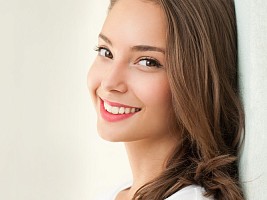 5 стоматологических процедур, которыми не стоит злоупотреблять