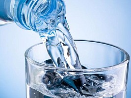 Проверьте себя: 6 способов пить воду правильно