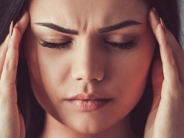 Осенняя мигрень: причины, последствия и лечение заболевания
