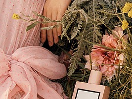 Сад цветов в ноябре: новый аромат «Bloom» от Gucci
