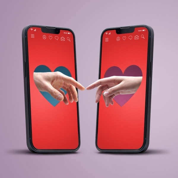 Секс по телефону: как вести здоровую интимную жизнь в отношениях на расстоянии