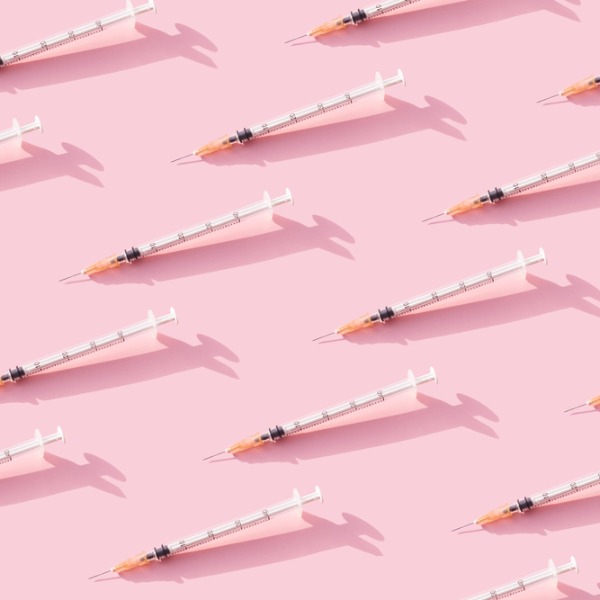 Подходят не всем: что нужно знать перед инъекциями ботокса и филлеров