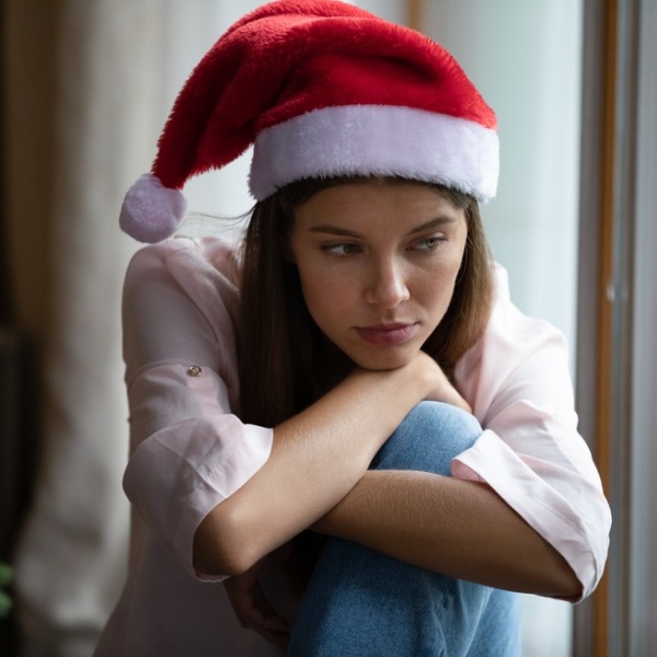 Предновогодняя хандра: почему перед праздниками люди чувствуют упадок сил и тревогу