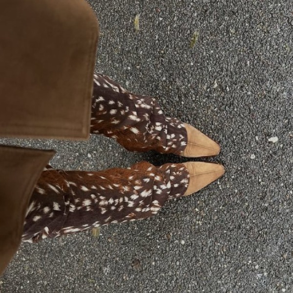 Зима в стиле олененка Бэмби: рассказываем, как вписать в свой образ олений принт