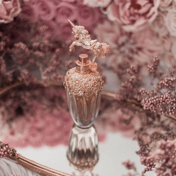 Самые популярные ароматы прямо сейчас? Парфюмы-абстракции