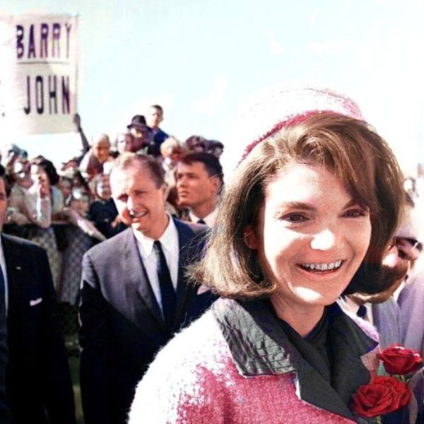 Весна в стиле Жаклин Кеннеди: вспоминаем актуальные элементы образа модной иконы со стилистом Весна в стиле Жаклин Кеннеди: вспоминаем актуальные элементы образа модной иконы со стилистом