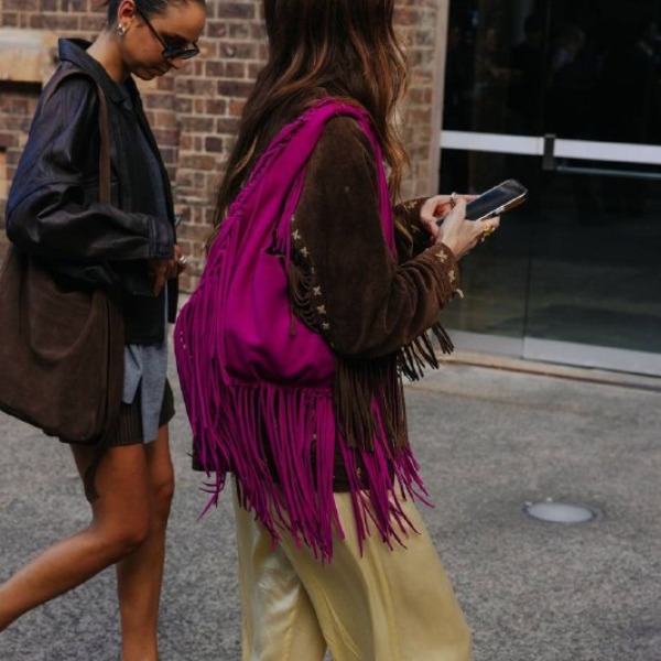 «Не очень базовые» базовые сумки 2026 года: максимализм покоряет гардеробы