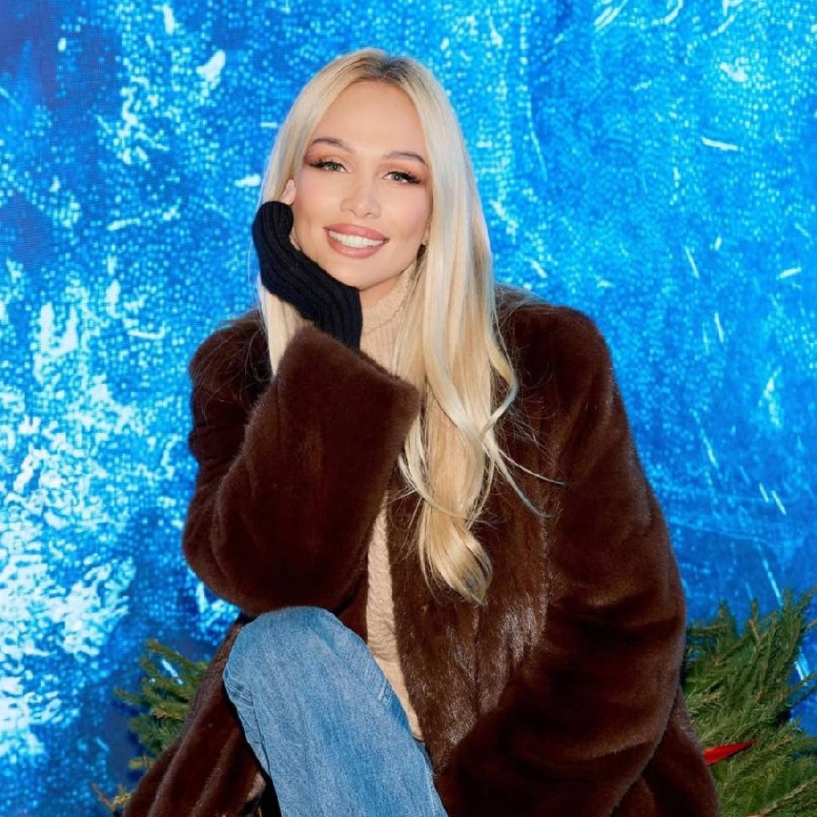 «Три месяца без спорта из-за кашля»: Виктория Лопырева раскрыла секрет плоского живота без тренировок «Три месяца без спорта из-за кашля»: Виктория Лопырева раскрыла секрет плоского живота без тренировок