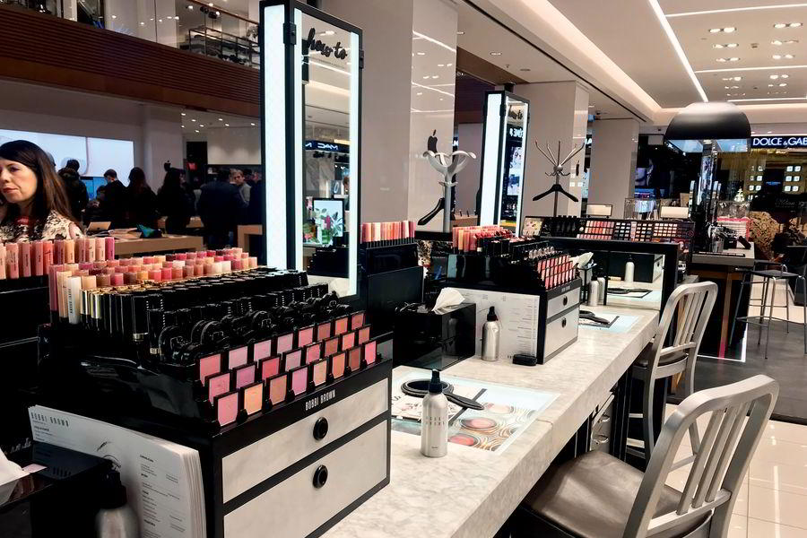 Bobbi_Brown_900.jpg Bobbi_Brown_900.jpg