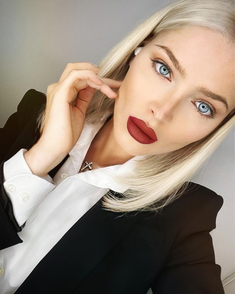 Алена Шишкова Алена Шишкова