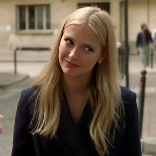 MyCollages - 2025-12-23T171937.255.jpg