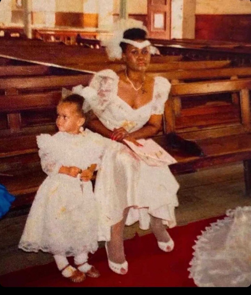 badgalriri_277897329_646651956396211_6995759962737201427_n.jpg badgalriri_277897329_646651956396211_6995759962737201427_n.jpg