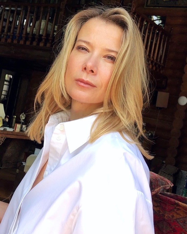 juliavysotskayaofficial_102550424_1598434163646311_6758425652428300112_n.jpg juliavysotskayaofficial_102550424_1598434163646311_6758425652428300112_n.jpg