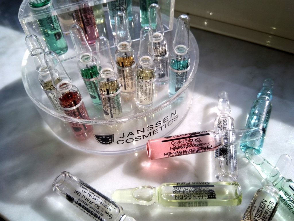 ampoules-by-janssen-cosmetics-16.jpg