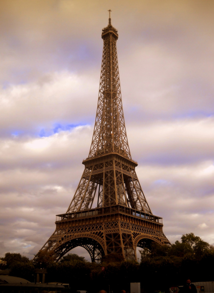 eiffel-tower-3956866_1920.jpg eiffel-tower-3956866_1920.jpg