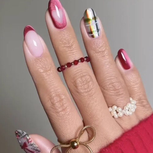 MyCollages - 2025-12-01T144752.582.jpg