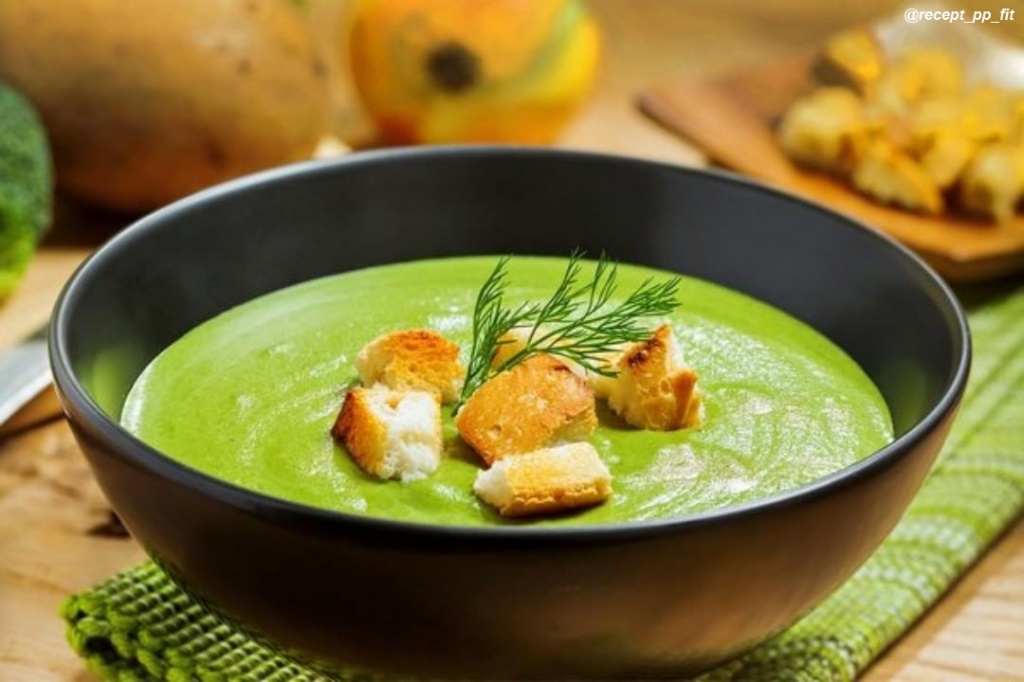 крем-суп с брокколи и шпинатом.jpg