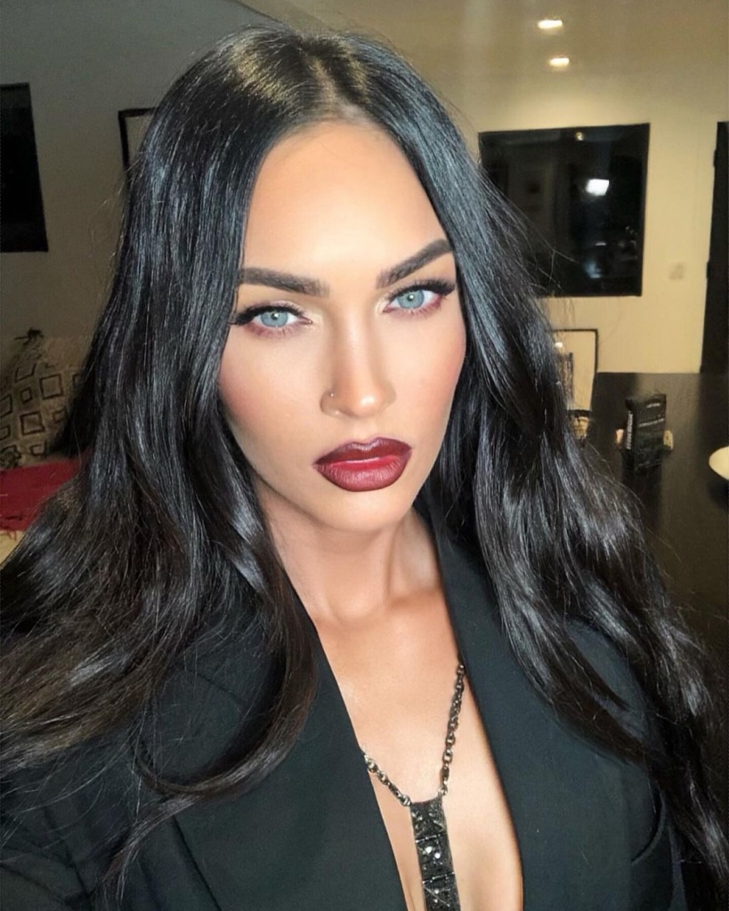 meganfox_264991422_136462855411290_8273987386306270424_n.jpg