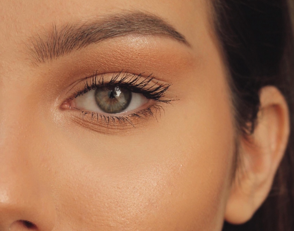 Очная ставка: как ухаживать за кожей вокруг глаз