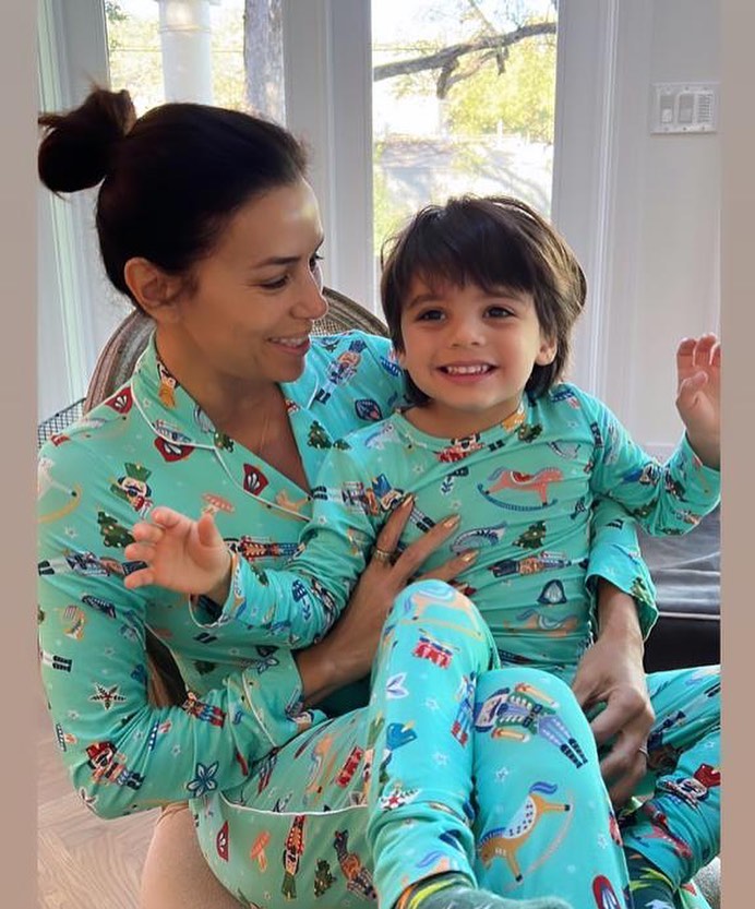 evalongoria_321824696_707534834088725_5385932141719576364_n.jpg