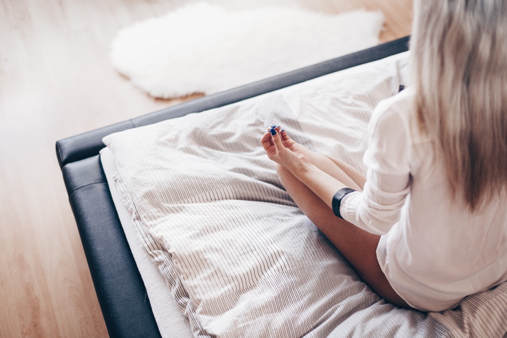 Медитации перед сном: польза для женщин и 10 простых шагов (пробуйте, повторяйте и получайте результат)