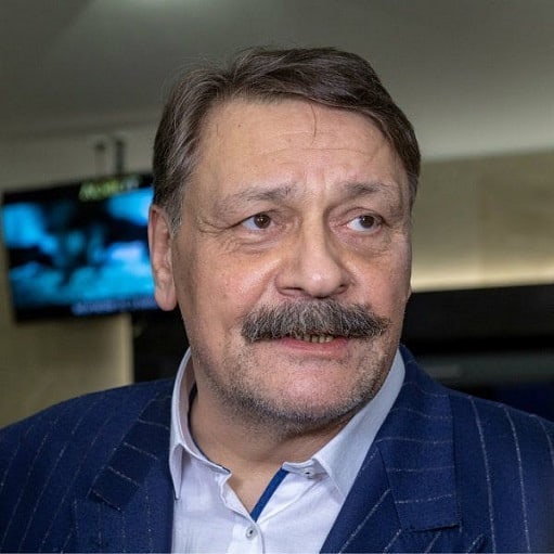 Дмитрий Назаров