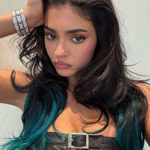 MyCollages - 2026-01-22T121601.830.jpg