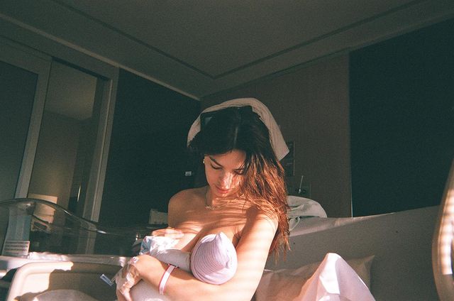 Photo by Emily Ratajkowski on March.jpg