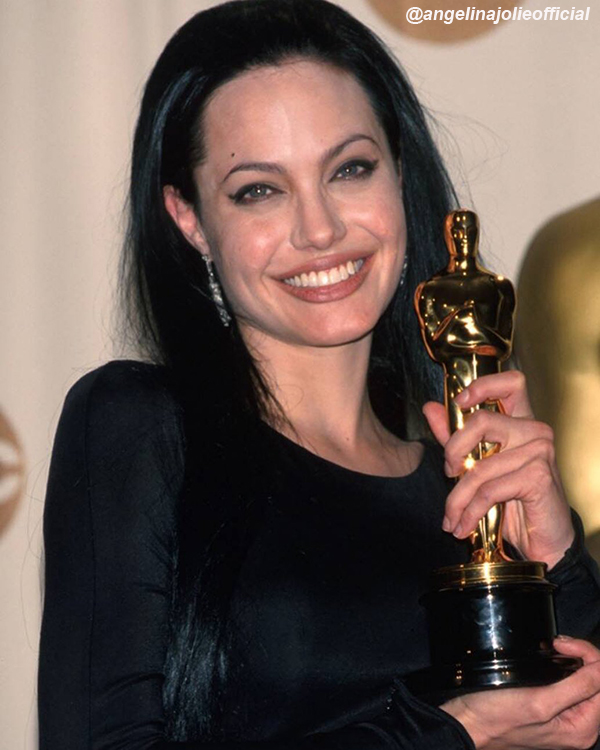 Анджелина Джоли.jpg