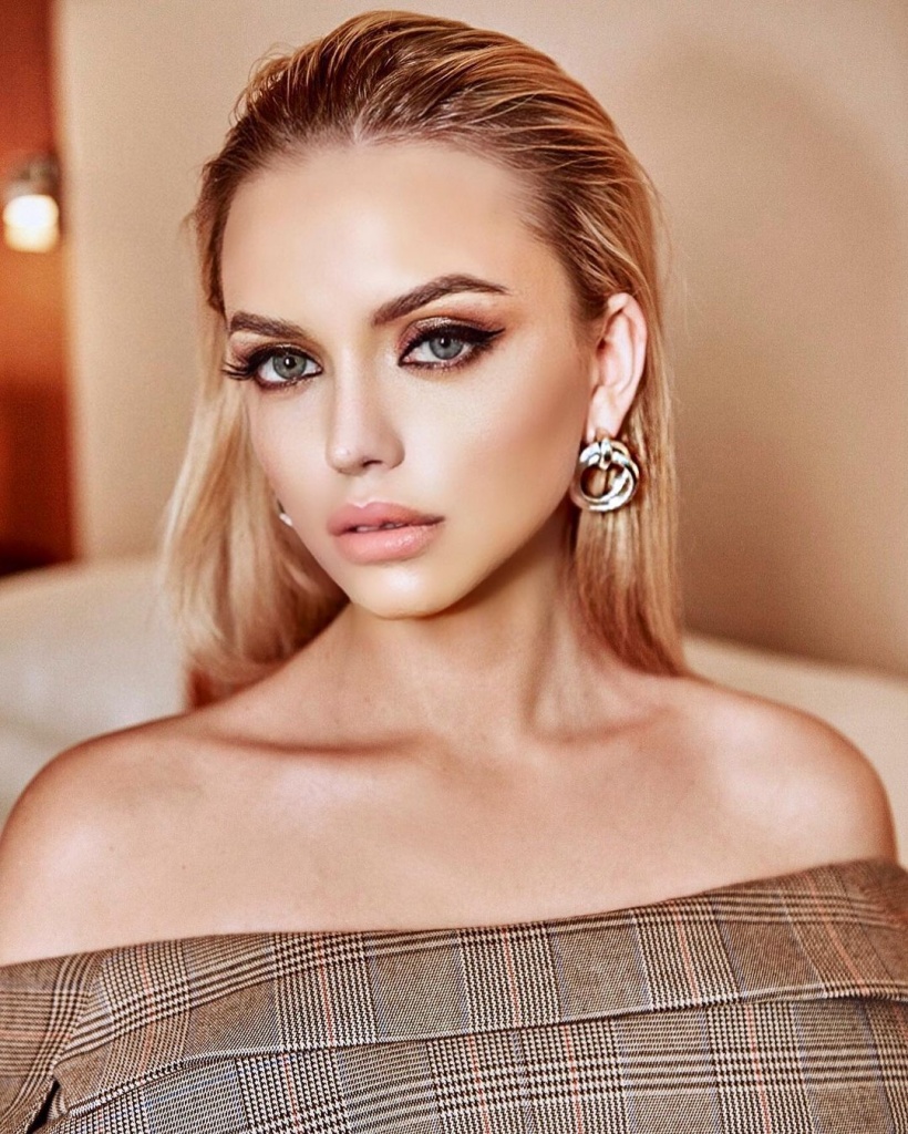 Милана Тюльпанова Милана Тюльпанова