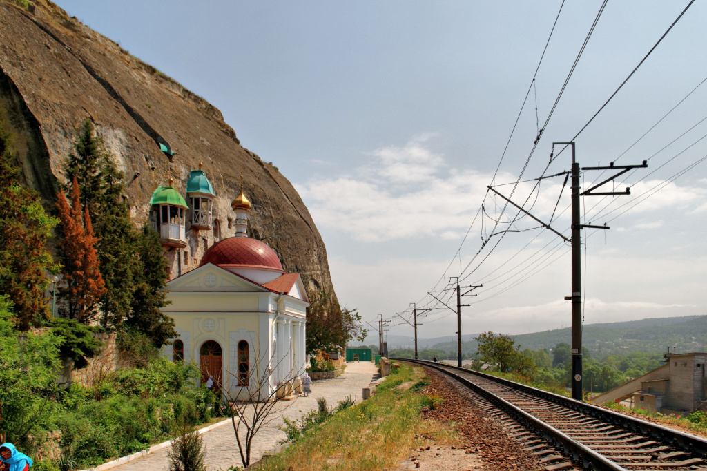 Inkerman_Inkerman_Cave_Monastery_Church_of_Saint_Panteleimon_IMG_1648_1725.jpg