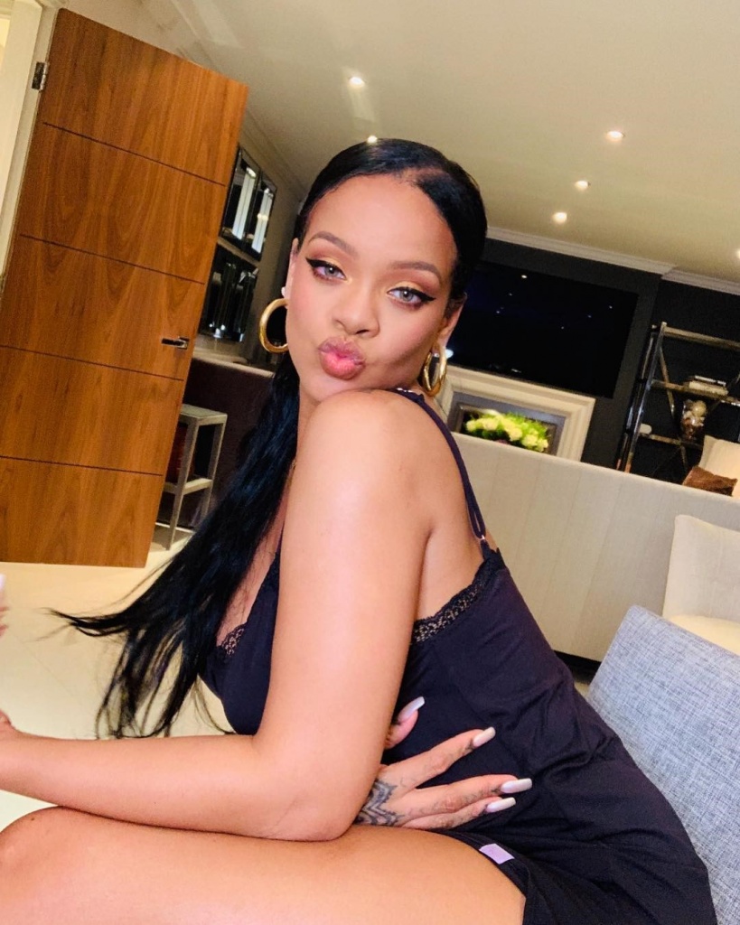 badgalriri_68727342_2469731576638386_1778893701200612130_n.jpg badgalriri_68727342_2469731576638386_1778893701200612130_n.jpg
