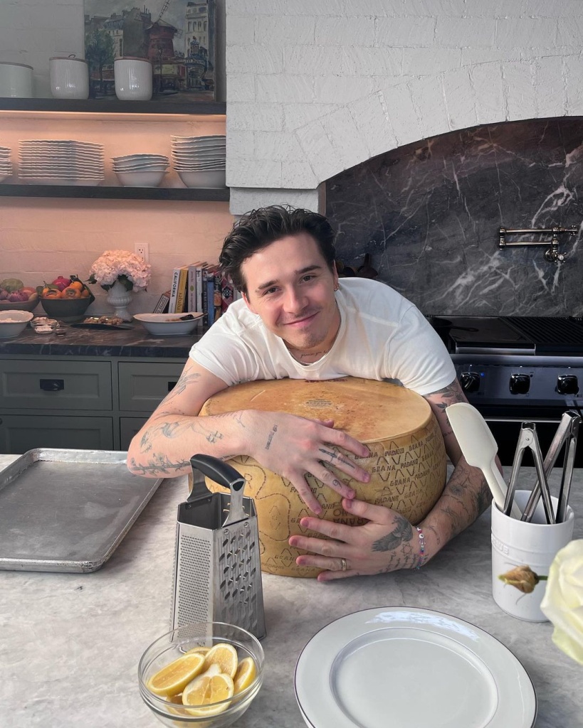 бруклин brooklynpeltzbeckham_257498932_3445935985531362_1500296379430133753_n.jpg