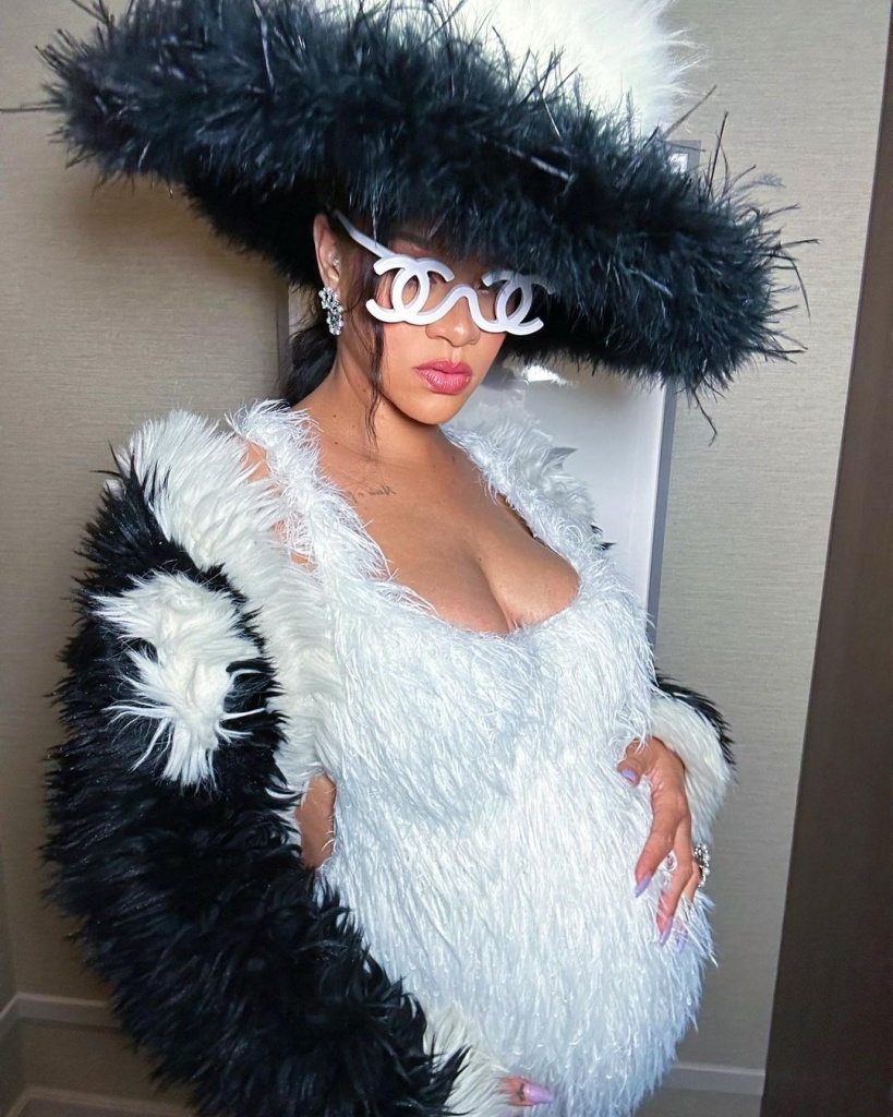 badgalriri_343802406_628524072032301_4632612551325883941_n.jpg