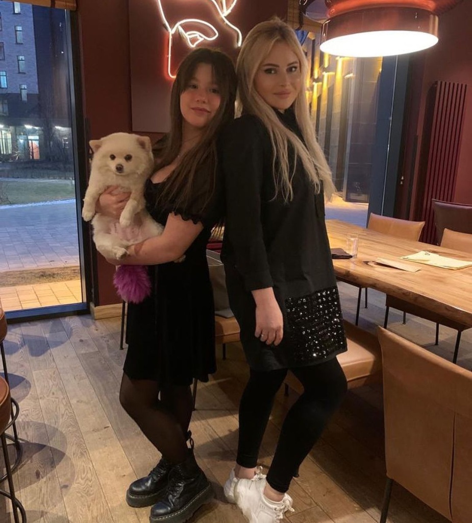 Дана Борисова с дочерью danaborisova_official_278571366_5162637183795483_3068831764926074531_n.jpg