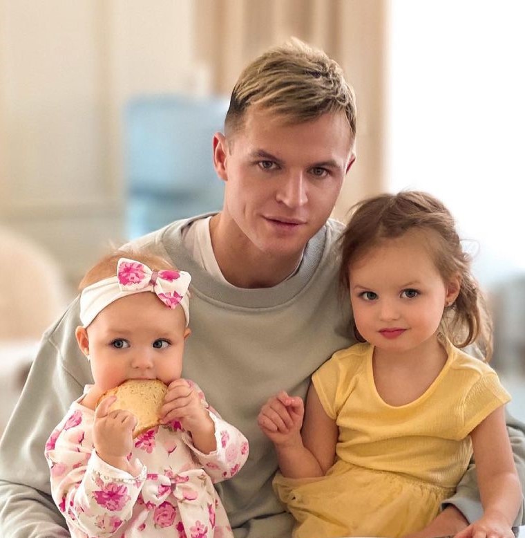 Дмитрий Тарасов Дмитрий Тарасов