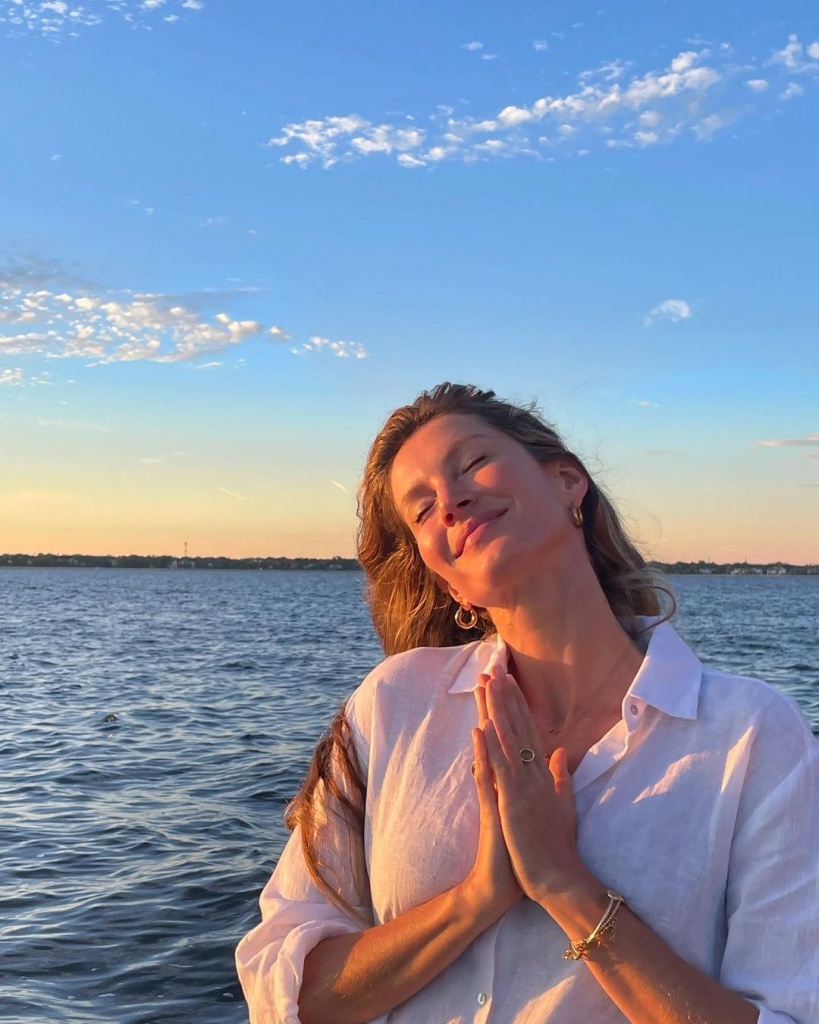 gisele_249326677_835570977114930_3828374880816040413_n.jpg gisele_249326677_835570977114930_3828374880816040413_n.jpg