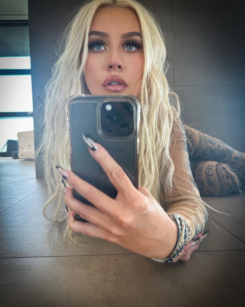 xtina_post_14_09_2023_20_48_213191812317648493655.jpg
