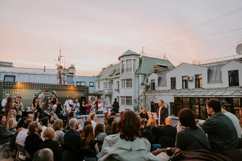 27.06 Крыша ЦСИ М'АРС.jpg