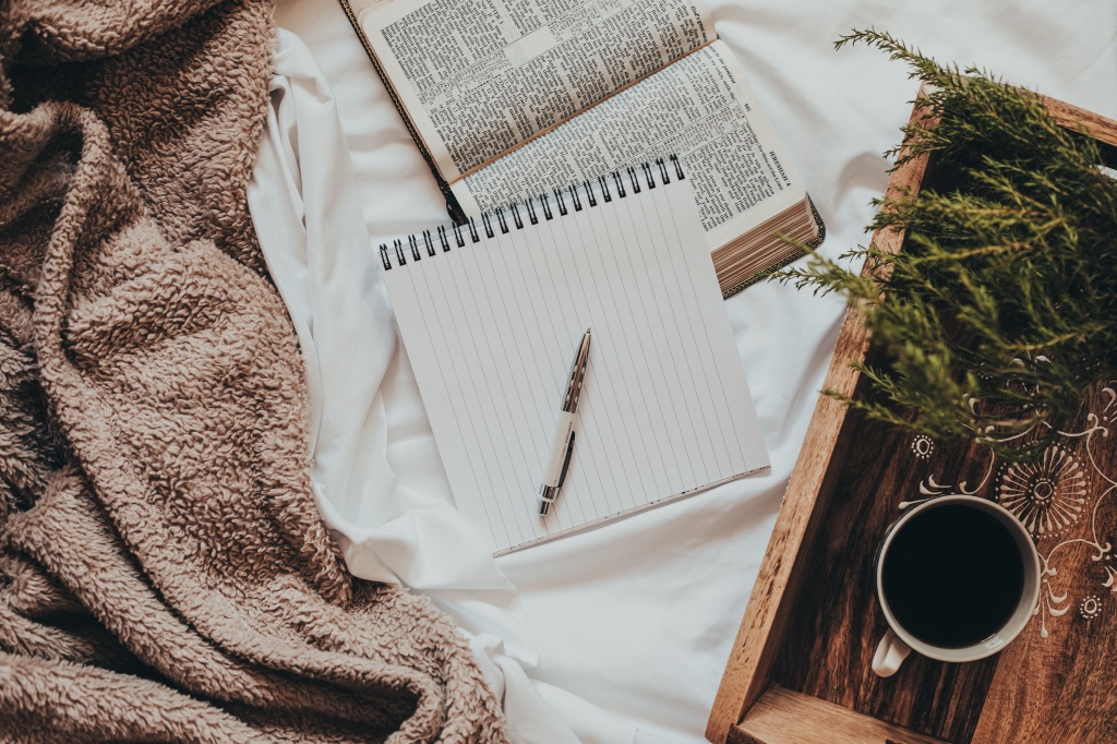carolyn-v-3ZvHsFiZyME-unsplash.jpg carolyn-v-3ZvHsFiZyME-unsplash.jpg