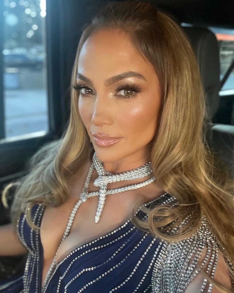 Дженнифер Лопес jlo_329199598_529854542575976_9051486871904356041_n (1).jpg