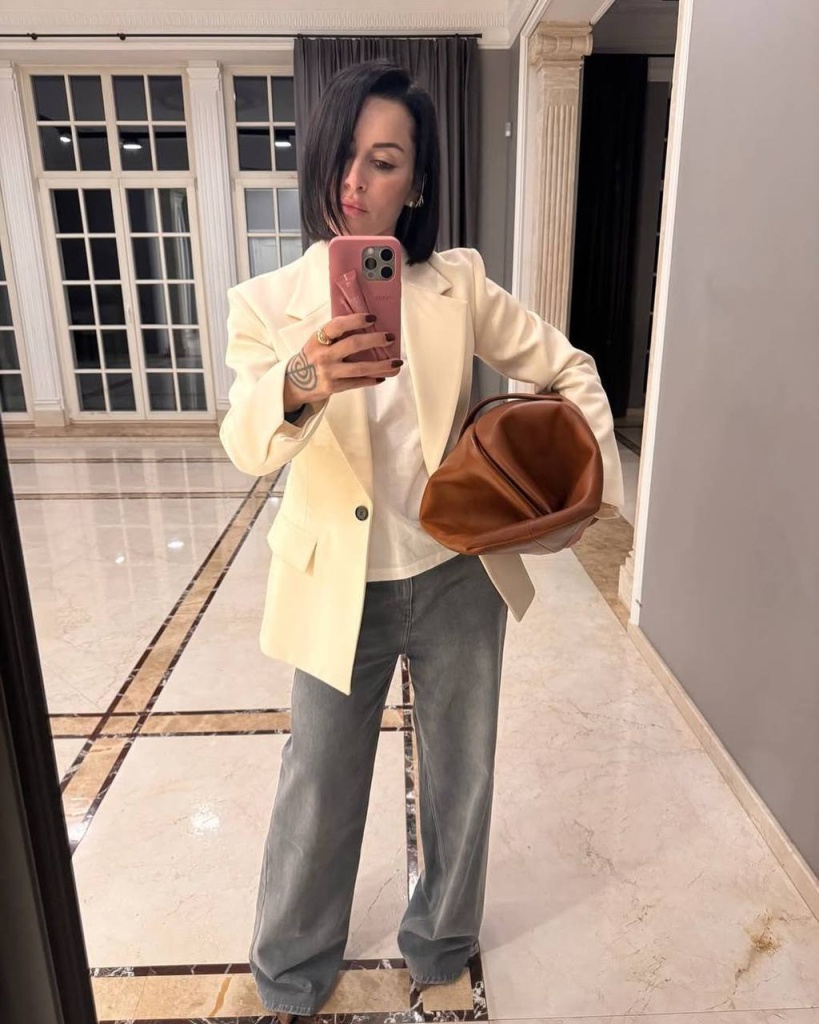 photo_5215290182817483592_y (1).jpg photo_5215290182817483592_y (1).jpg