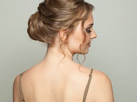 Одинокая прядь у лица: что из себя представляет прическа Tendy Hair