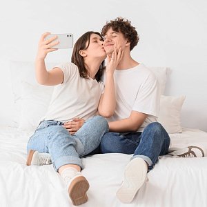 12 женских привычек, которые тайно нравятся мужчинам