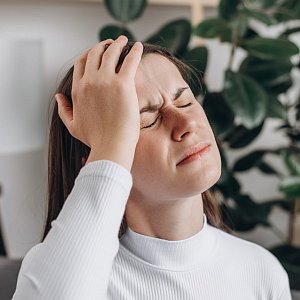 Инсульт молодеет: почему он все чаще случается до 45 лет