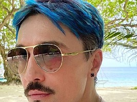 Неожиданно: Дмитрий Билан сбрил волосы (устал от цветных прядей)