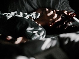 10 способов не сбить режим сна после перехода на «удаленку»