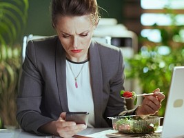 Против стресса и паники: 5 продуктов, которые нужно есть сейчас